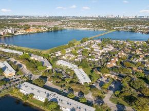 20311 NE 2nd Ave 15, Miami FL 33179