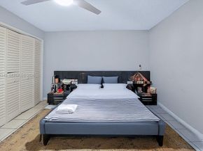 20311 NE 2nd Ave 15, Miami FL 33179