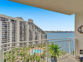 770 Claughton Island Dr 1703, Miami FL 33131