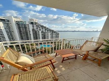 770 Claughton Island Dr