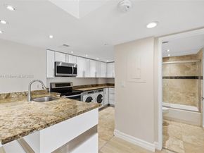 770 Claughton Island Dr 1703, Miami FL 33131