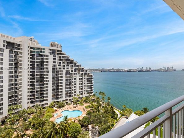 770 Claughton Island Dr 1703, Miami FL 33131