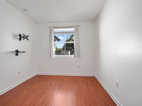 7634 NW 114th Path, Doral FL 33178