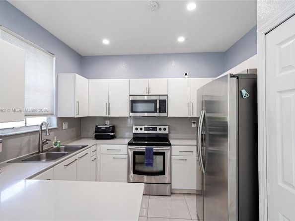 7634 NW 114th Path, Doral FL 33178