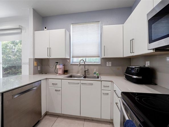 7634 NW 114th Path, Doral FL 33178