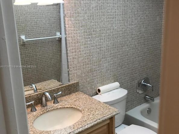 160 SW 30th Ave 104A, Miami FL 33135