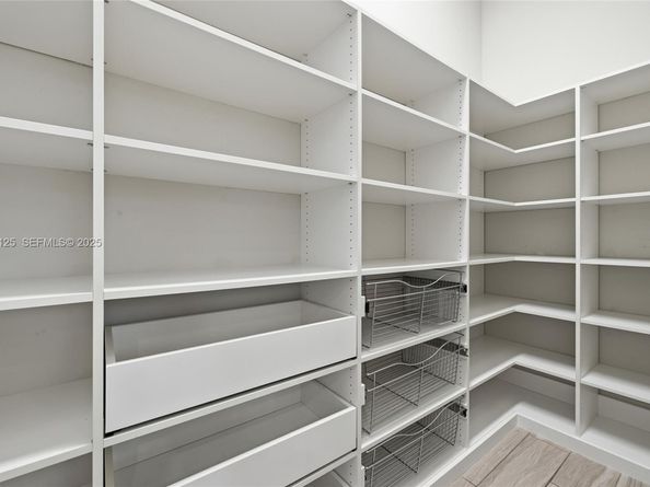 17130 Magnolia Estates Dr, Southwest Ranches FL 33331