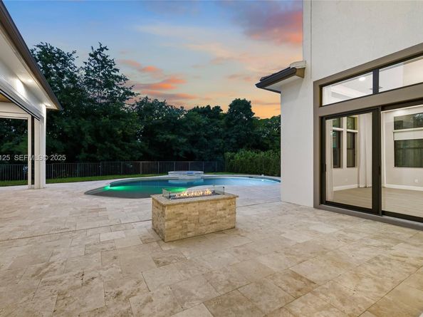 17130 Magnolia Estates Dr, Southwest Ranches FL 33331