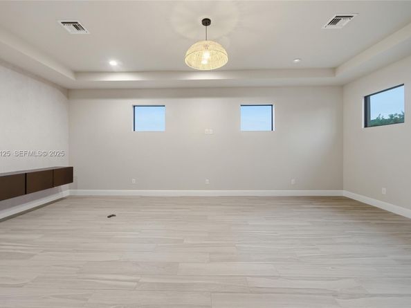 17130 Magnolia Estates Dr, Southwest Ranches FL 33331