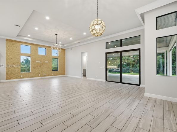 17130 Magnolia Estates Dr, Southwest Ranches FL 33331