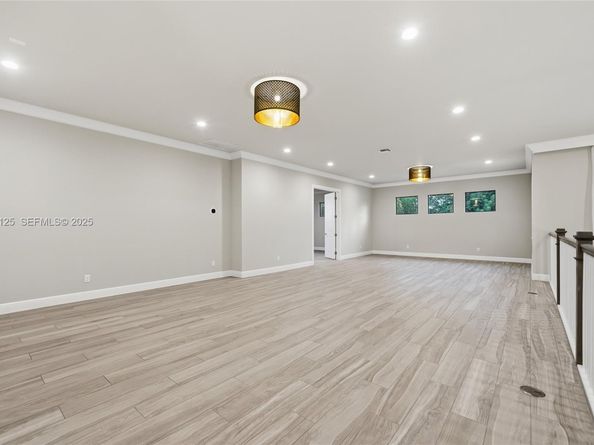 17130 Magnolia Estates Dr, Southwest Ranches FL 33331