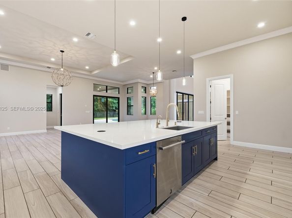 17130 Magnolia Estates Dr, Southwest Ranches FL 33331