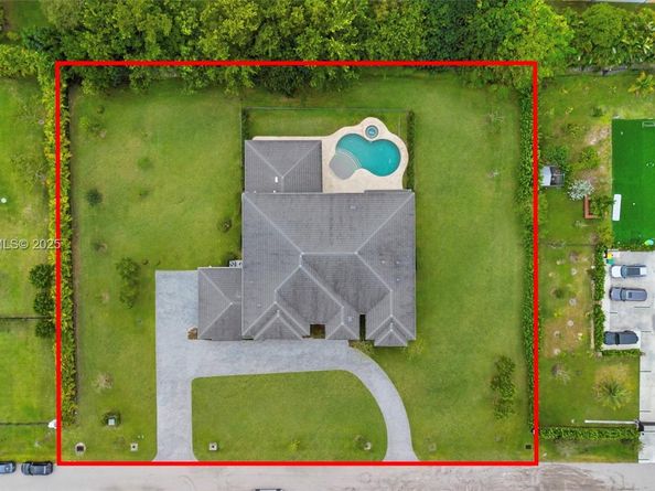 17130 Magnolia Estates Dr, Southwest Ranches FL 33331