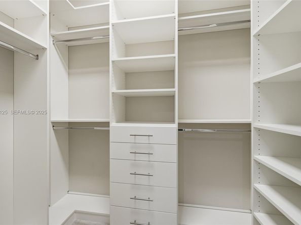 17130 Magnolia Estates Dr, Southwest Ranches FL 33331