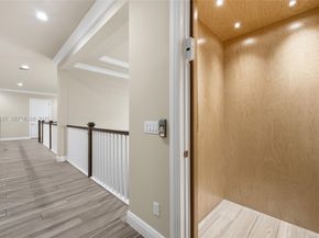 17130 Magnolia Estates Dr, Southwest Ranches FL 33331