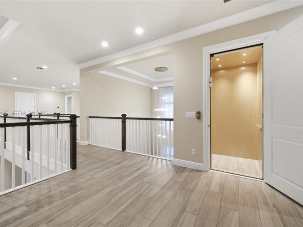 17130 Magnolia Estates Dr, Southwest Ranches FL 33331