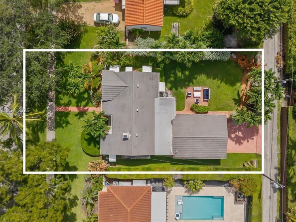 318 NE 105th St, Miami Shores FL 33138