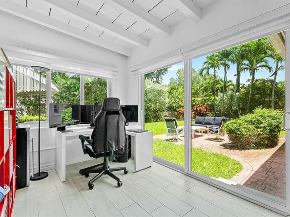 318 NE 105th St, Miami Shores FL 33138