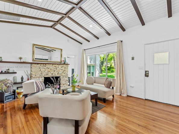 318 NE 105th St, Miami Shores FL 33138