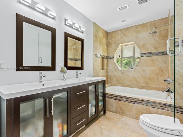 318 NE 105th St, Miami Shores FL 33138
