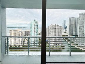 325 S Biscayne Blvd 3917, Miami FL 33131