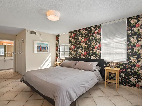 19555 E Country Club Dr 8502, Aventura FL 33180