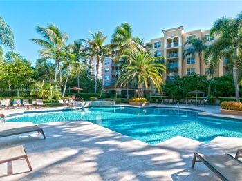 19555 E Country Club Dr