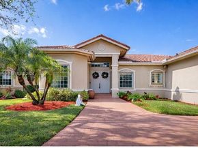 109 SW 128th Ave, Plantation FL 33325