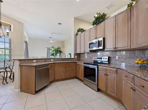 109 SW 128th Ave, Plantation FL 33325