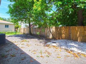 4647 NW 15th Ct, Miami FL 33142