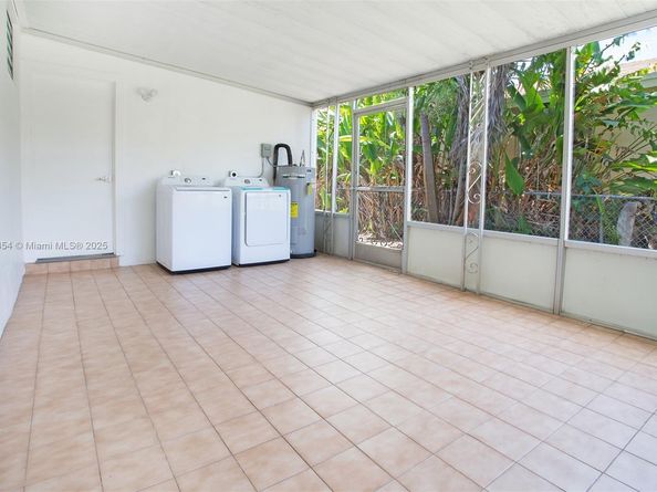 4647 NW 15th Ct, Miami FL 33142