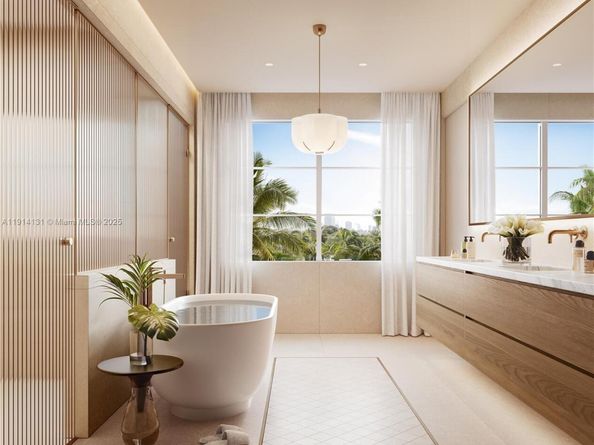 2901 Indian Creek 402, Miami Beach FL 33140