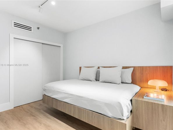 2127 Brickell Ave 705, Miami FL 33129