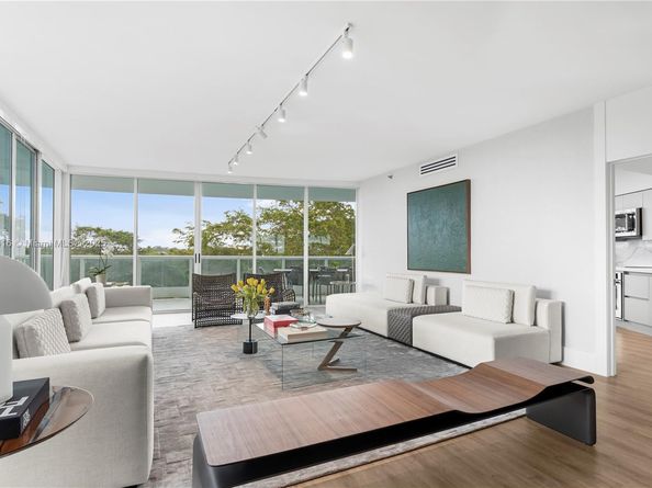 2127 Brickell Ave 705, Miami FL 33129