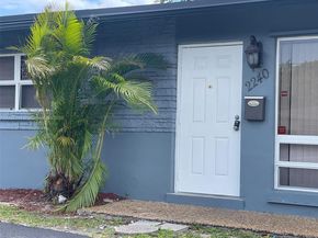 2240 N 57th Way, Hollywood FL 33021