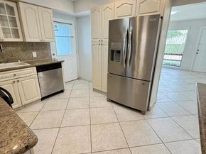 2240 N 57th Way, Hollywood FL 33021