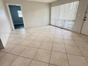 2240 N 57th Way, Hollywood FL 33021