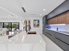 420 N Shore Dr, Miami Beach FL 33141