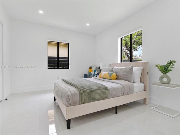 420 N Shore Dr, Miami Beach FL 33141