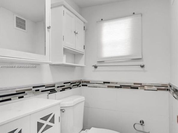 3800 Charles Ter, Miami FL 33133