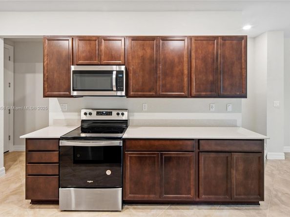 4488 E Appleton Cir E, Oakland Park FL 33309