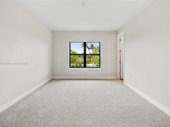 4488 E Appleton Cir E, Oakland Park FL 33309