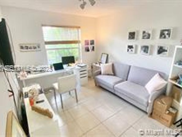 5722 NW 101st Ct, Doral FL 33178