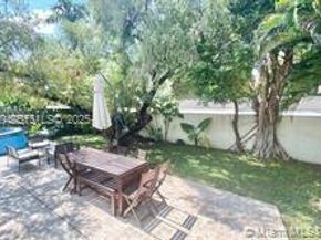 5722 NW 101st Ct, Doral FL 33178