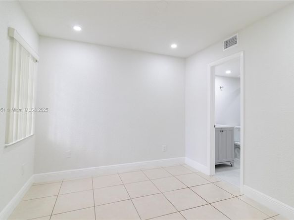 217 NW 109th Ave 2217, Miami FL 33172