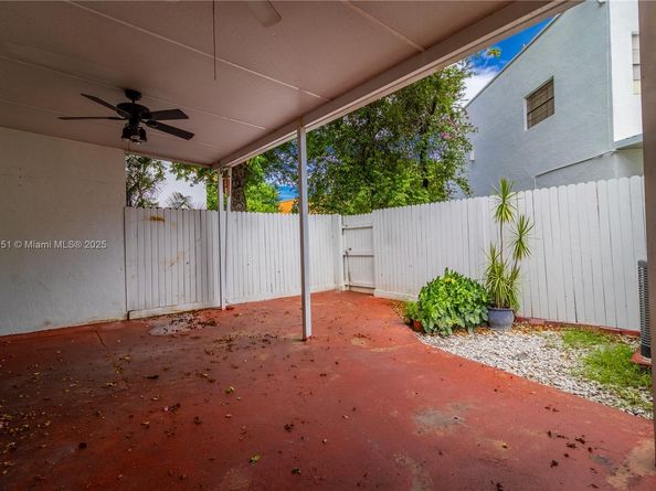 217 NW 109th Ave 2217, Miami FL 33172