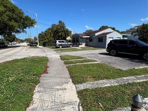 3180 SW 26th St, Miami FL 33133