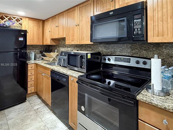 2980 SW 30th Ct 2980, Miami FL 33133