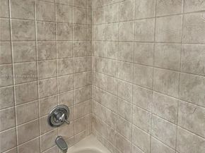 2980 SW 30th Ct 2980, Miami FL 33133