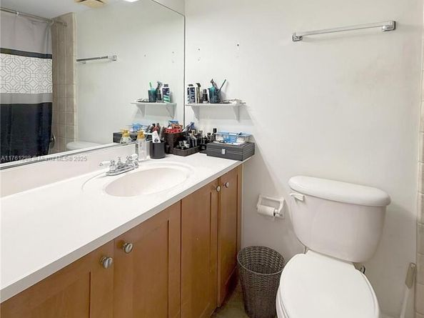 2980 SW 30th Ct 2980, Miami FL 33133